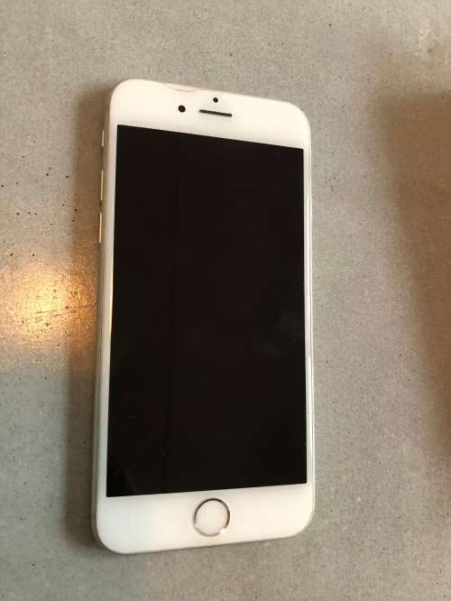 iPhone 6 White/ Silver - 16gig For Sale