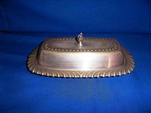 BEAUTIFUL SILVER PLATED BUTTER DISH