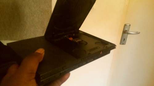 SONY PS2 CONSOLE, no controller. perfect working condition