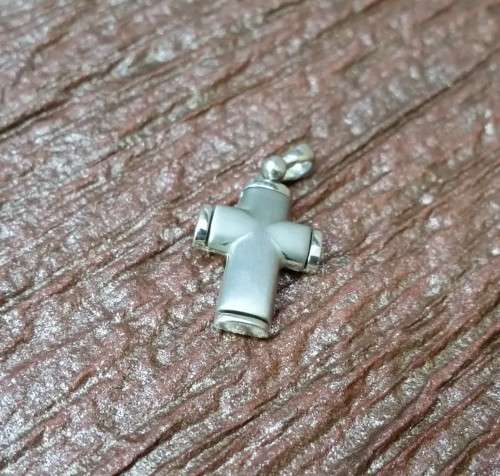 925 Sterling Silver Cross Pendant with Matt Finish