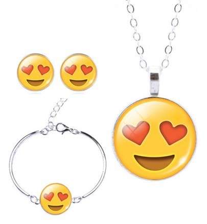 **EMOJI JEWELLERY**Smiling with Heart Eyes Emoji Bracelet, Earring and Pendant Set