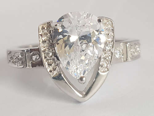 **CD DESIGNER JEWELRY** 1.52ct Pear CZ Ring in Silver -Size O