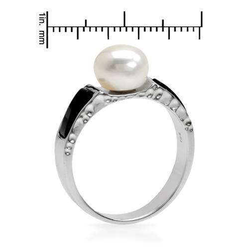 Pearl and Onyx Ring in 925 Sterling Silver**Size 9**