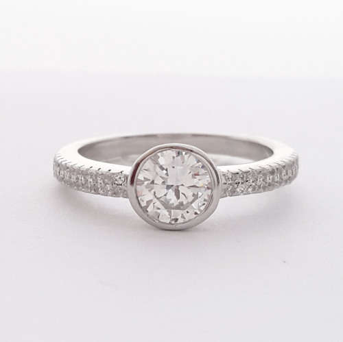 Sterling silver CZ Bezel Ring - Size 7 /8