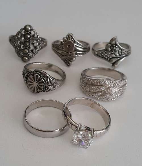 Wholesale Lot of 7 rings- Fits Size 8