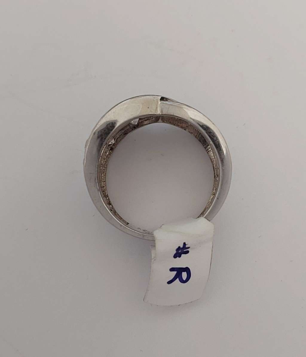 *CD DESIGNER JEWELRY* 1.30ctw CZ Cross over Ring- Size R