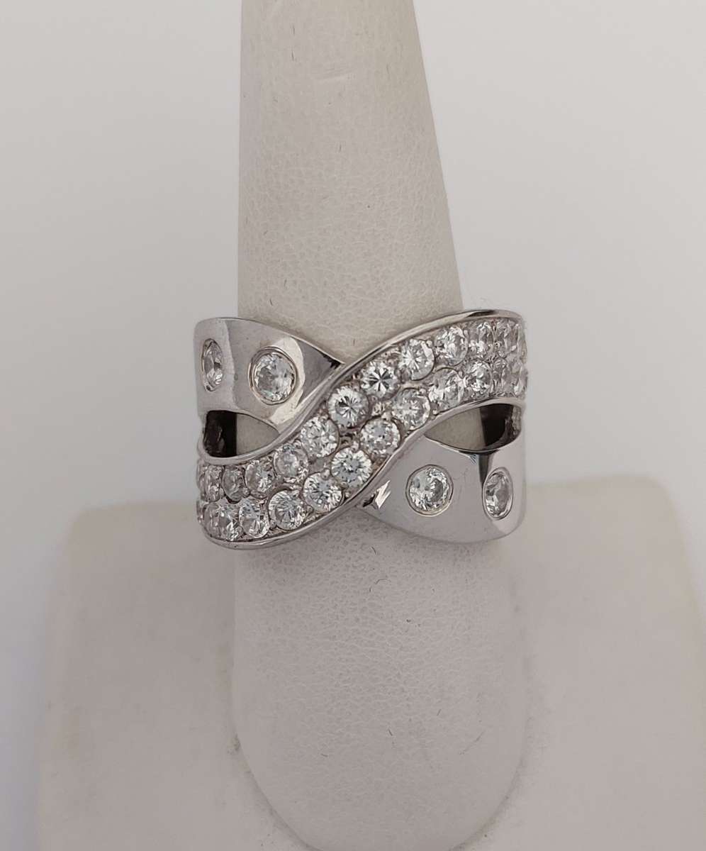 *CD DESIGNER JEWELRY* 1.30ctw CZ Cross over Ring- Size R