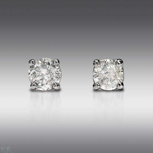 0.20ctw Natural Diamond Earrings in 10K White Gold