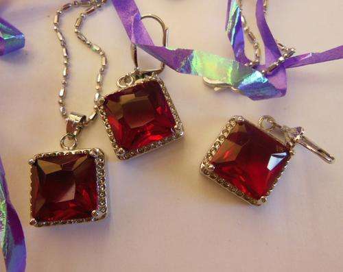 SIMULATED RUBY PENDANT and EARRING SET