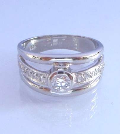 *CD DESIGNER JEWELRY*0.23ctw CZ Wedding Ring in 925 Sterling Silver*Size P*