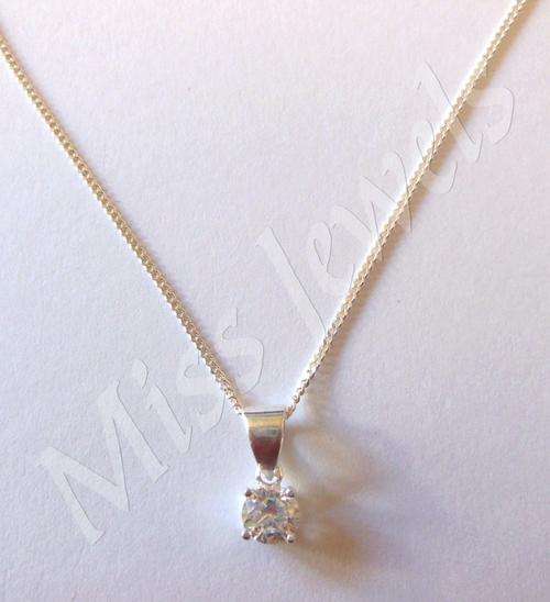 *0.50ctw CZ Pendant with Necklace in 925 Sterling Silver