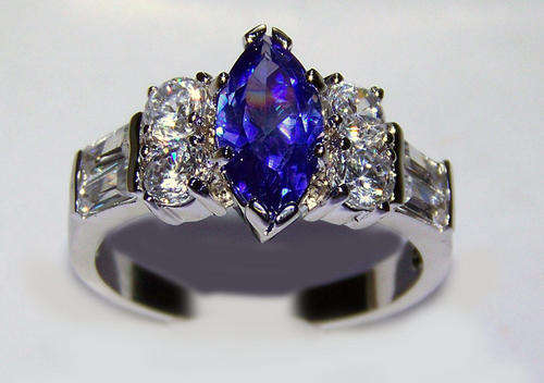 **3 ct MARQUISE TANZANITE CZ WITH SHIMMERING CLEAR CUT CZ'S**SIZE 8