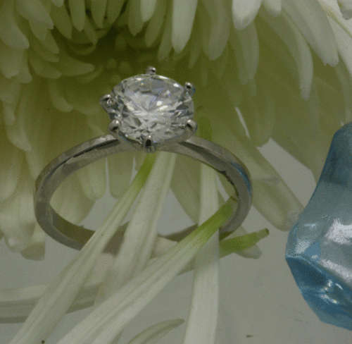 Size 8**SPECTACULAR**1.25ct simulated diamond engagement ring in sterling silver