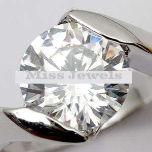 **Magnificent 10mm Sparkling split style solitaire engagement ring**Size 8