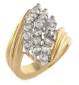 WOW**Stunning swarovski cluster engagement ring