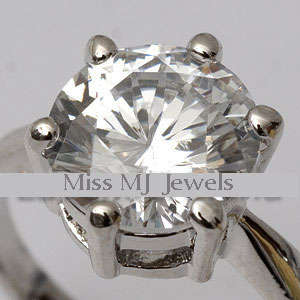 **WOW**Gorgeous 3 ct solitaire engagement ring**Ample shine**FREE WEDDING BAND
