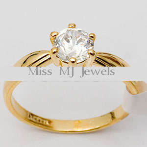 0.75ct Clear CZ Solitaire Costume Engagement Style Ring