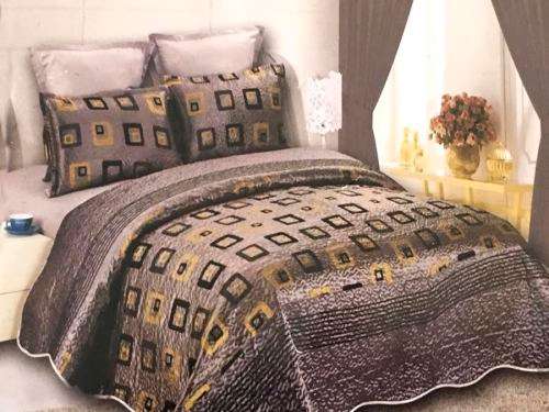 6pc Designer Grey Queen Bedspread Set