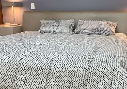 NEW 3 Pc King Reversible Comforter Set Abstract White and Black