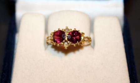 Vintage 22ct Yellow Gold Amethyst and Seed Pearl Ring