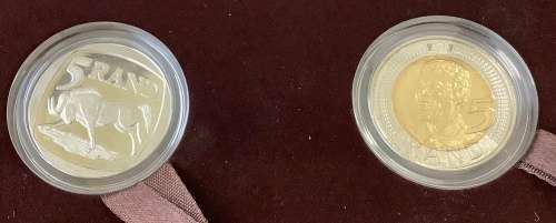 The Nelson Mandela commemorative R5 coin set