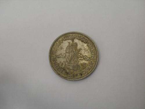 ## CRAZY R1 SALE## 1952 SILVER 5 SHILLING COIN