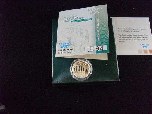 2011 TENTH OUNCE MEERKAT NATURA