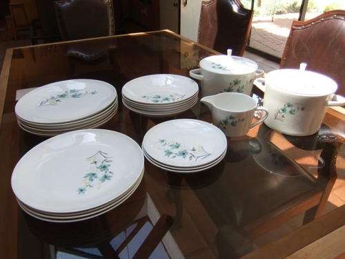 ONLY R1 - 24 PIECE DINNING SET !!!