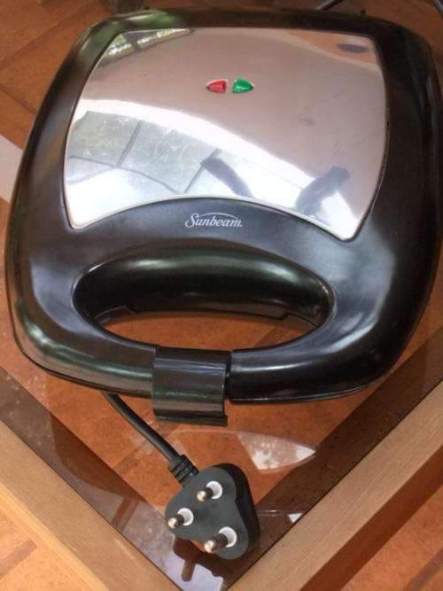 R5- Sunbeam Snackwicher