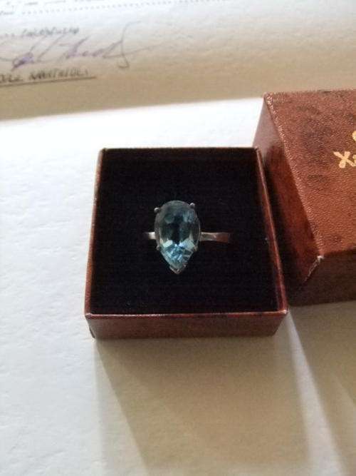 R100 !!!! Exqusite Blue Topaz WORTH R7000!!!!!!!!