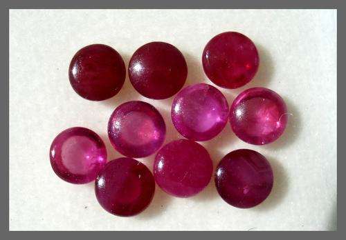 GORGEOUS  ROUND RUBIES  TOTAL WEIGHT  2.11 CT