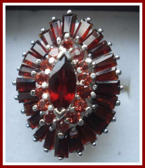 MAGNIFICENT, .925  STERLING SILVER RING WITH NATURAL RHODOLITES