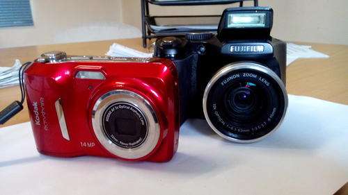 Fujifilm S700 & Kodak Easy Share for sale ** Excellent Condition**