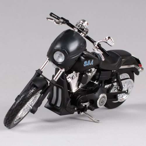 Sons of Anarchy - 2006 FXDBI DYNA Street Bob "TIG"