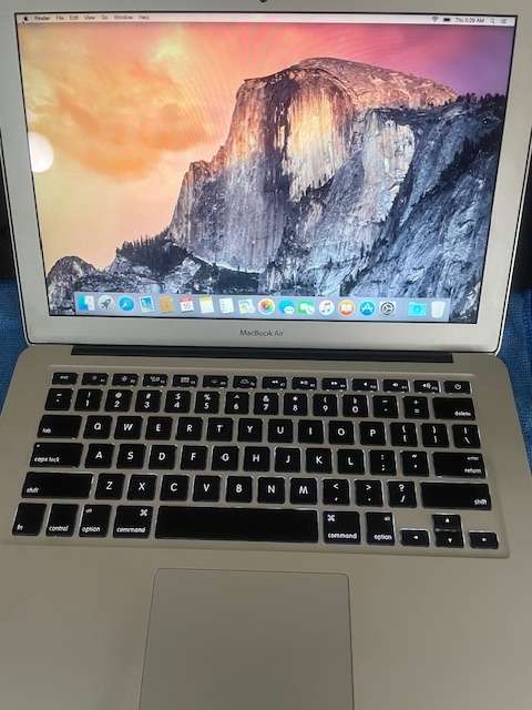 Apple MacBook Air 13` A1466 Intel i5 5250U 1.60GHZ 13` 256Gb