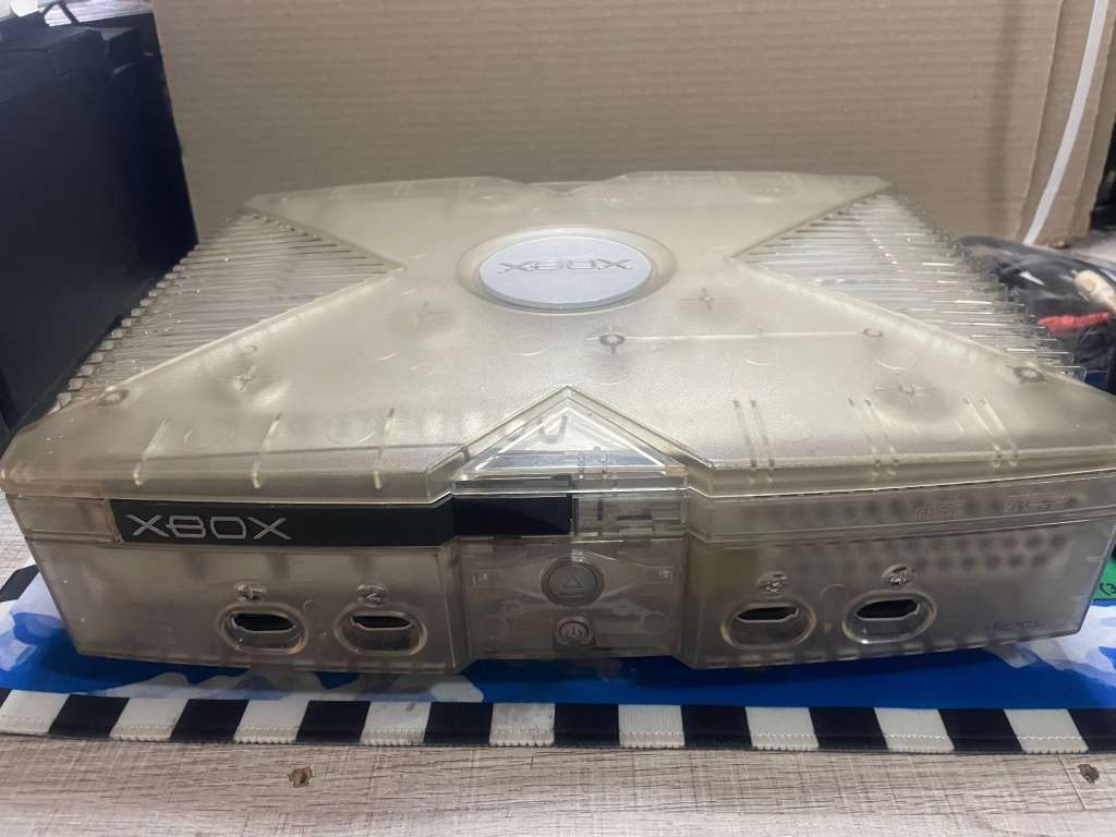 Xbox OG Crystal Console - Chipped -  500GB HDD - Working perfect