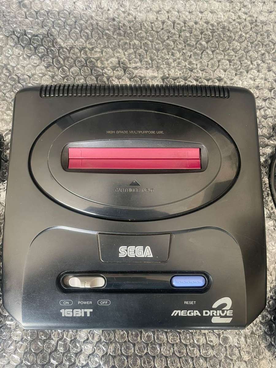 Original SEGA Mega Drive II Console + 6 Button Control Pad (PAL)