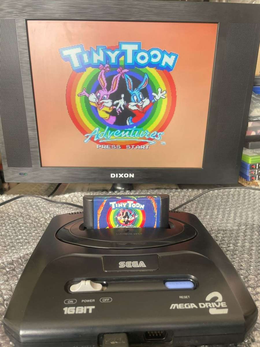 Original SEGA Mega Drive II Console + 6 Button Control Pad (PAL)