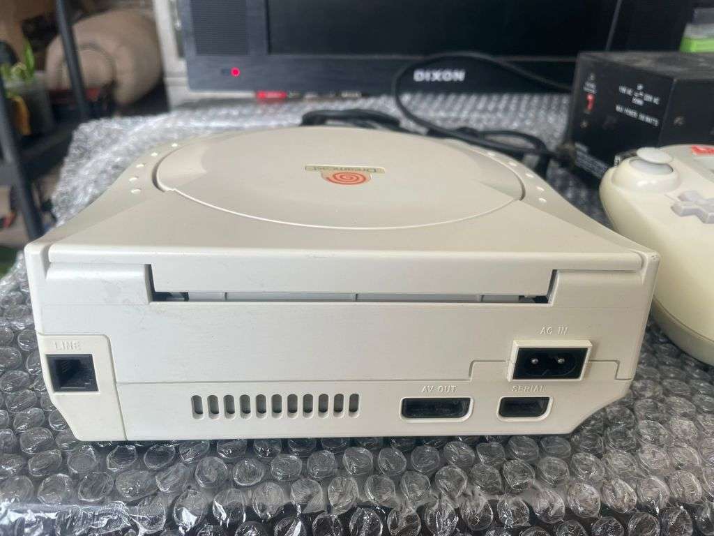 Sega Dreamcast NTSC/J Console Bundle