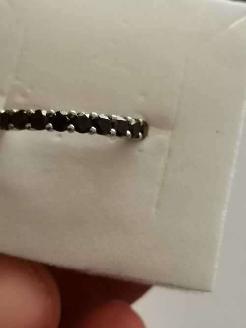 18ct white gold daimond ring black diamonds 1.32ct /certified