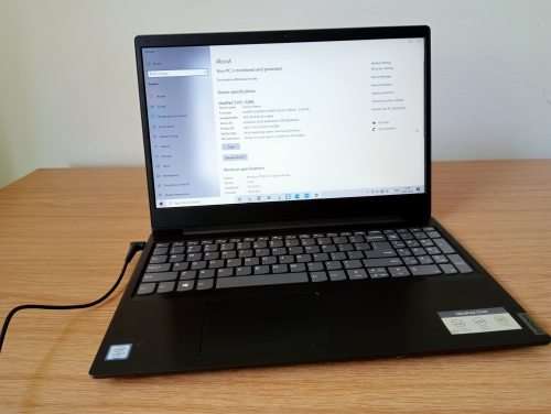 **BARGAIN BUY**MINT LENOVO IDEAPAD 8th GEN i3, 4GB RAM, HUGE 1TB HDD -WORTH R12k- GRAB IT@ R3499!
