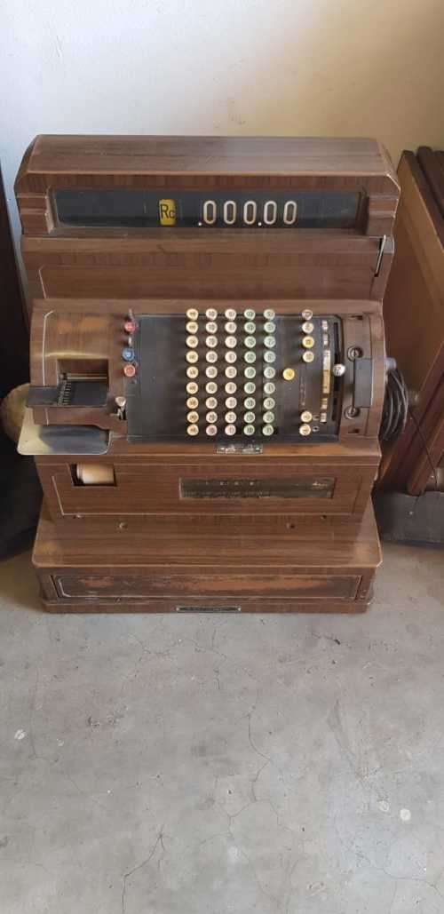 Antique American till