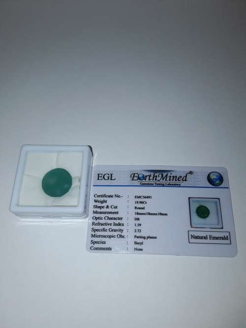 `Exquisite` Certified Natural Emerald