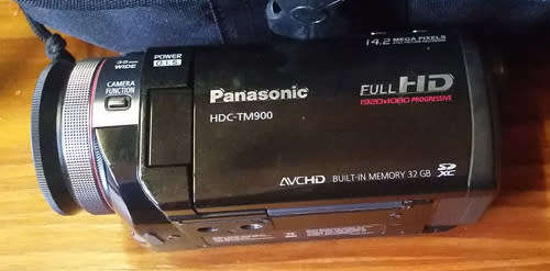 PANASONIC HDC-TM900 FULL HD 32GB BUILT-IN MEMORY