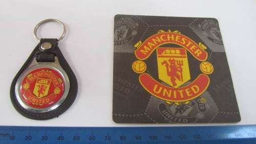Manchester United Supporters Bundle - Can Sleeve, Coaster, Keyring