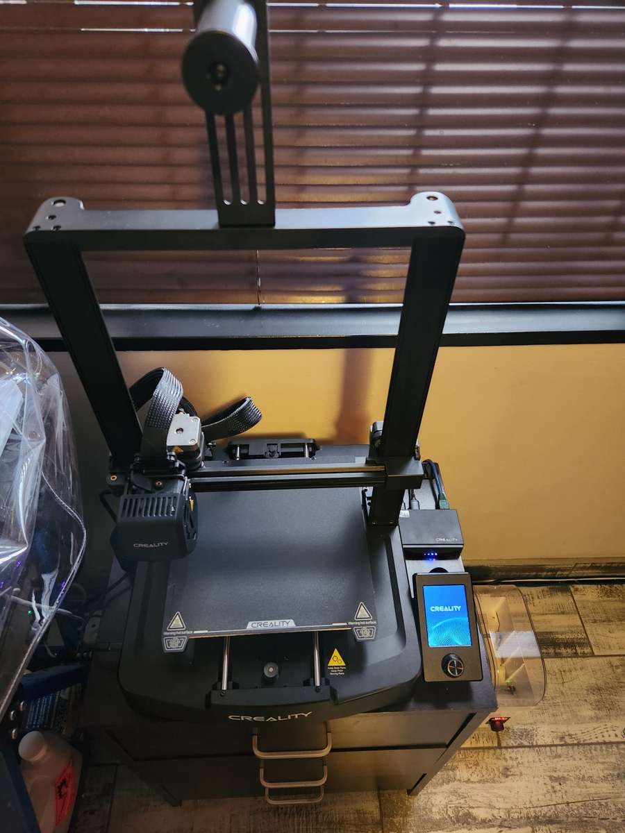 Creality 3 v3 SE and Creality WiFi box and camera. Like new!