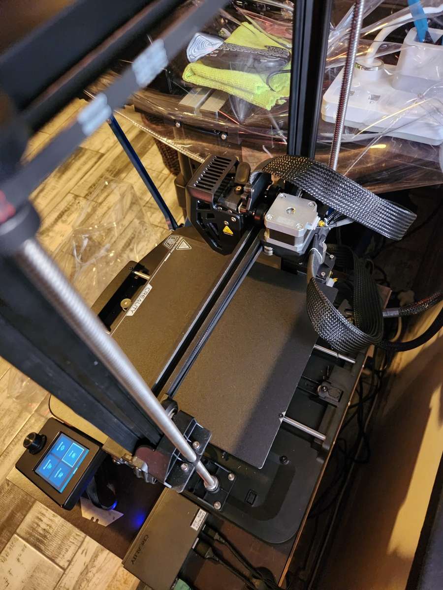 Creality 3 v3 SE and Creality WiFi box and camera. Like new!