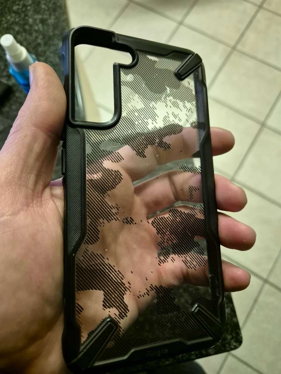 ***IMMACULATE*** Samsung Galaxy S22 PLUS  5G 256 GIG DUAL SIM!