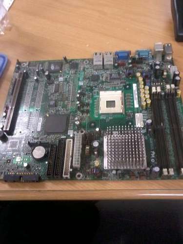 Intel Server Board SE7210TP1-E Motherboard