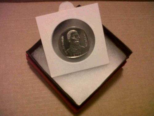 ***2000 R5 Mandela in Coin Holder & Box!***